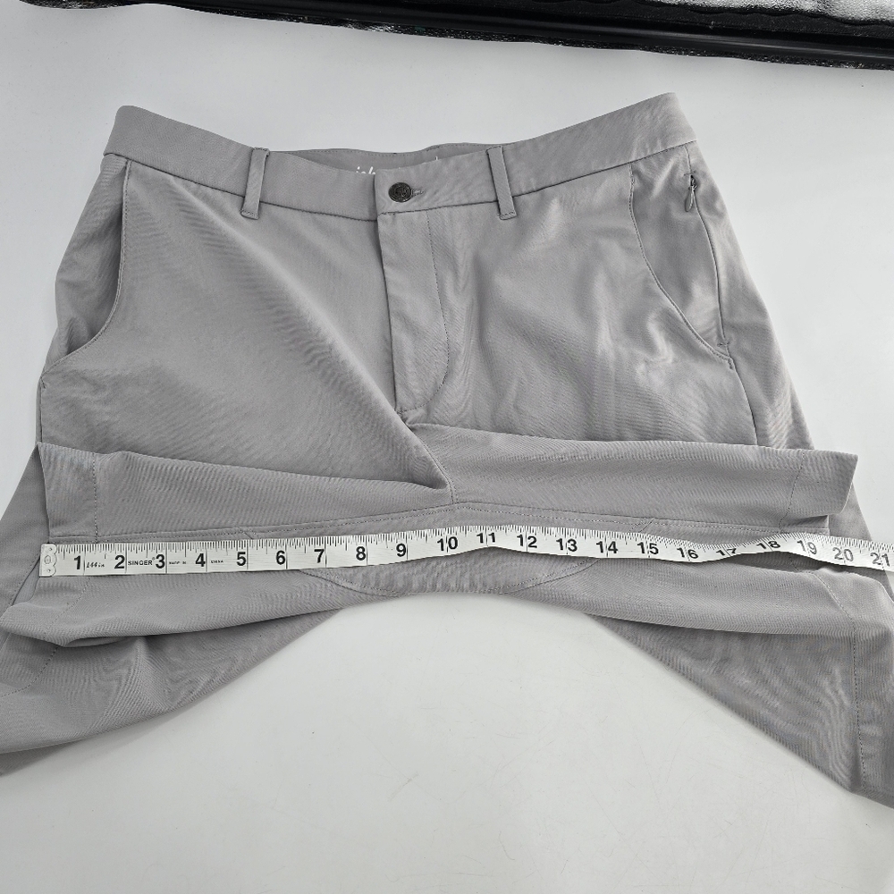 Johnnie O Cross Country Performance Shorts Quarry Grey Men’s Size 33 - Picture 8 of 9
